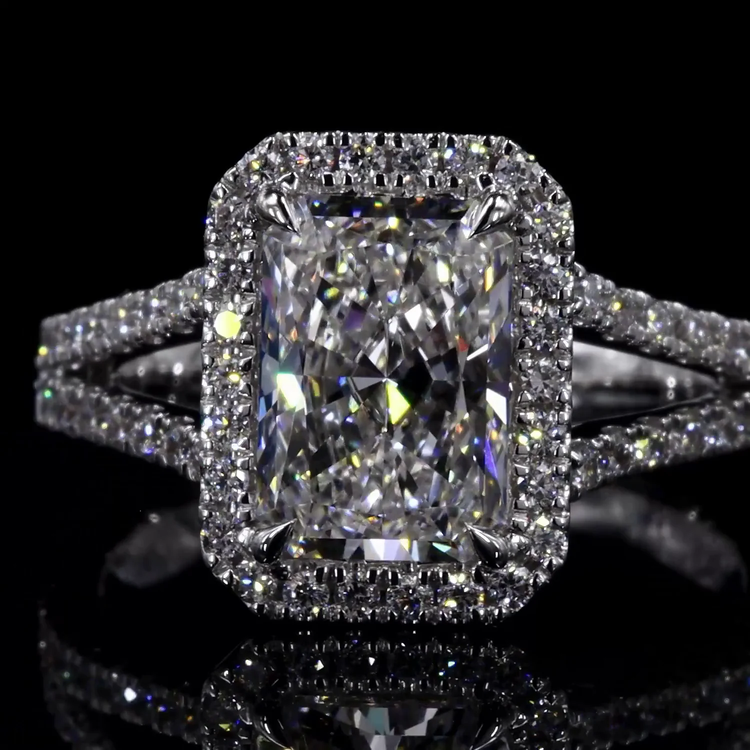 1.4 Cts 14k White Gold Radiant Shape Split Shank Ring - Image 2