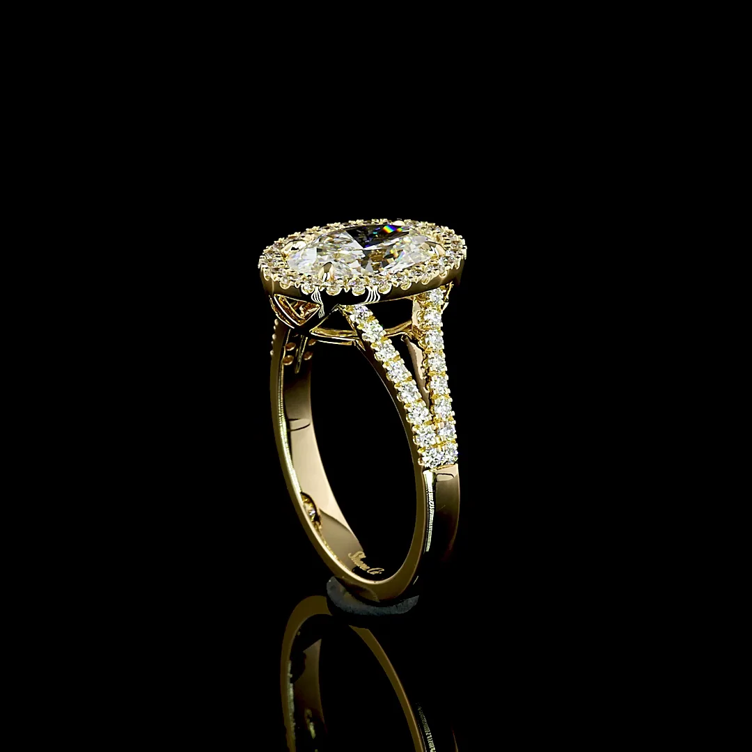3.68 Cts 14k Yellow Gold Oval Shape Split Shank Ring - Image 2