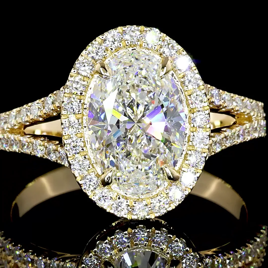 3.68 Cts 14k Yellow Gold Oval Shape Split Shank Ring - Image 3