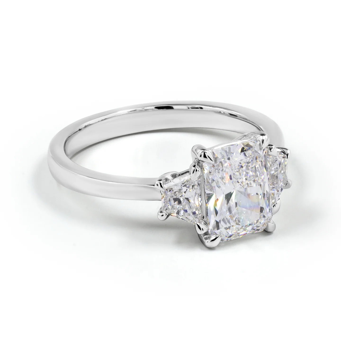 2.55 Cts Platinum Radiant Shape 3 Stones Ring - Image 4