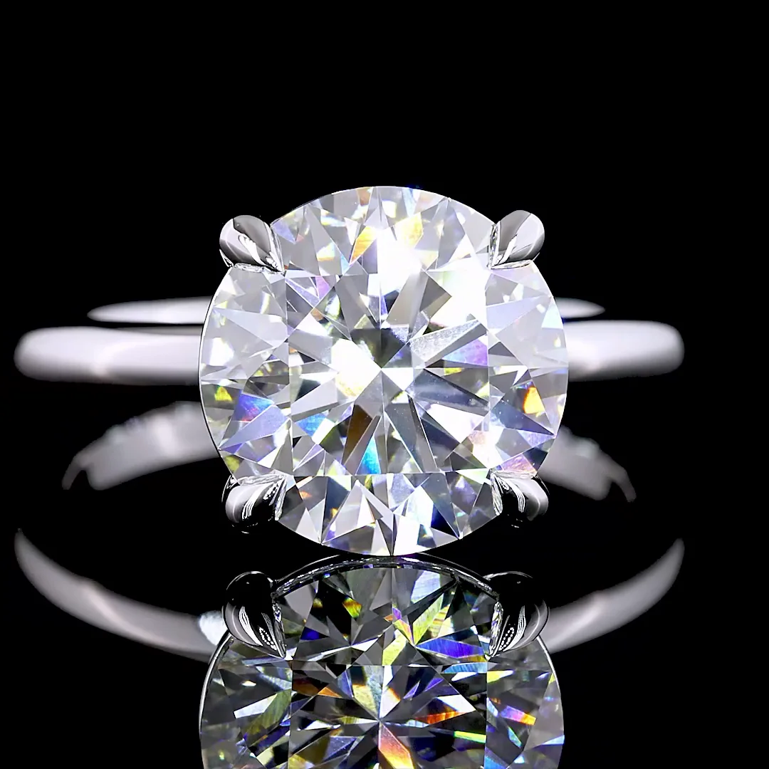 2.01 Cts 14k White Gold Round Shape Split Shank Ring - Image 2