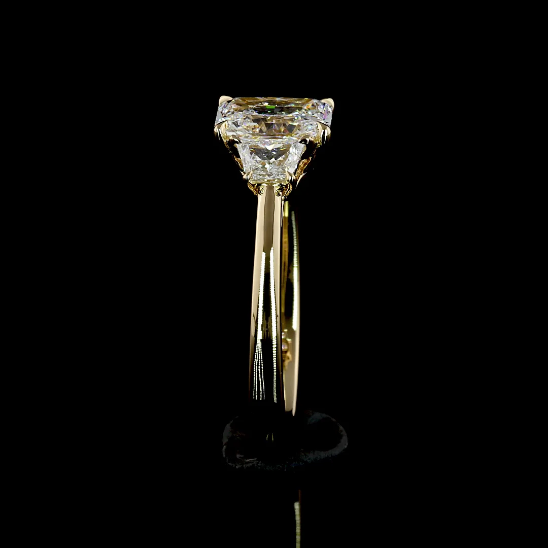 1.27 Cts 14k Yellow Gold Radiant Shape 3 Stones Ring - Image 4