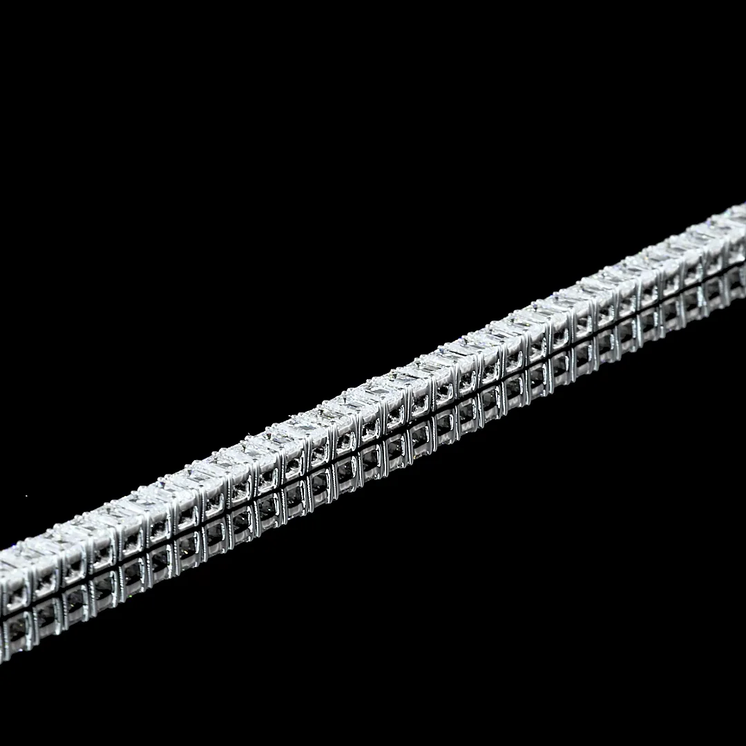 4.77 Cts 14k White Gold Emerald Shape Tennis Bracelet - Image 2