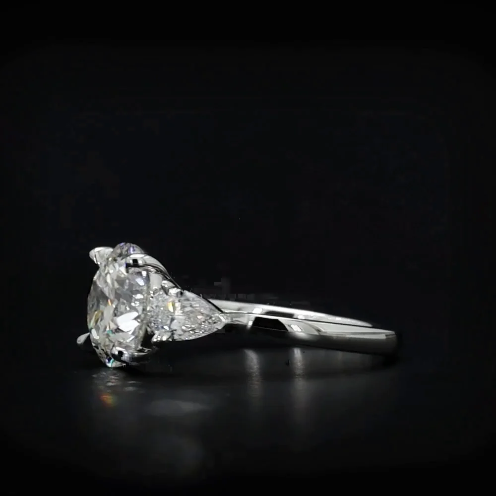 3.66 Cts 14k White Gold Round Shape 3 Stones Ring - Image 3