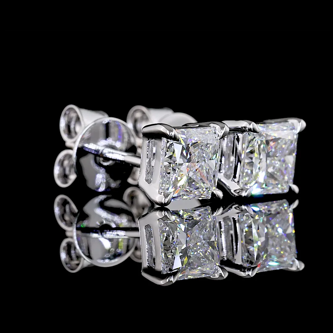 1.01 Cts 18k White Gold Princess Shape Studs Earring - Image 4