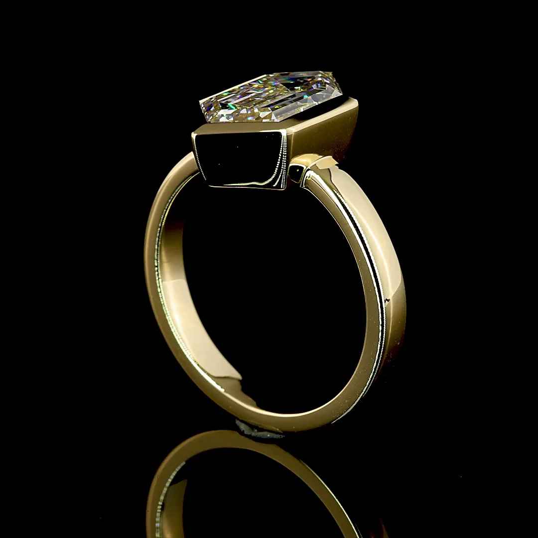 3.22 Cts 14k Yellow Gold Step Marquise Shape Solitaire Ring - Image 2