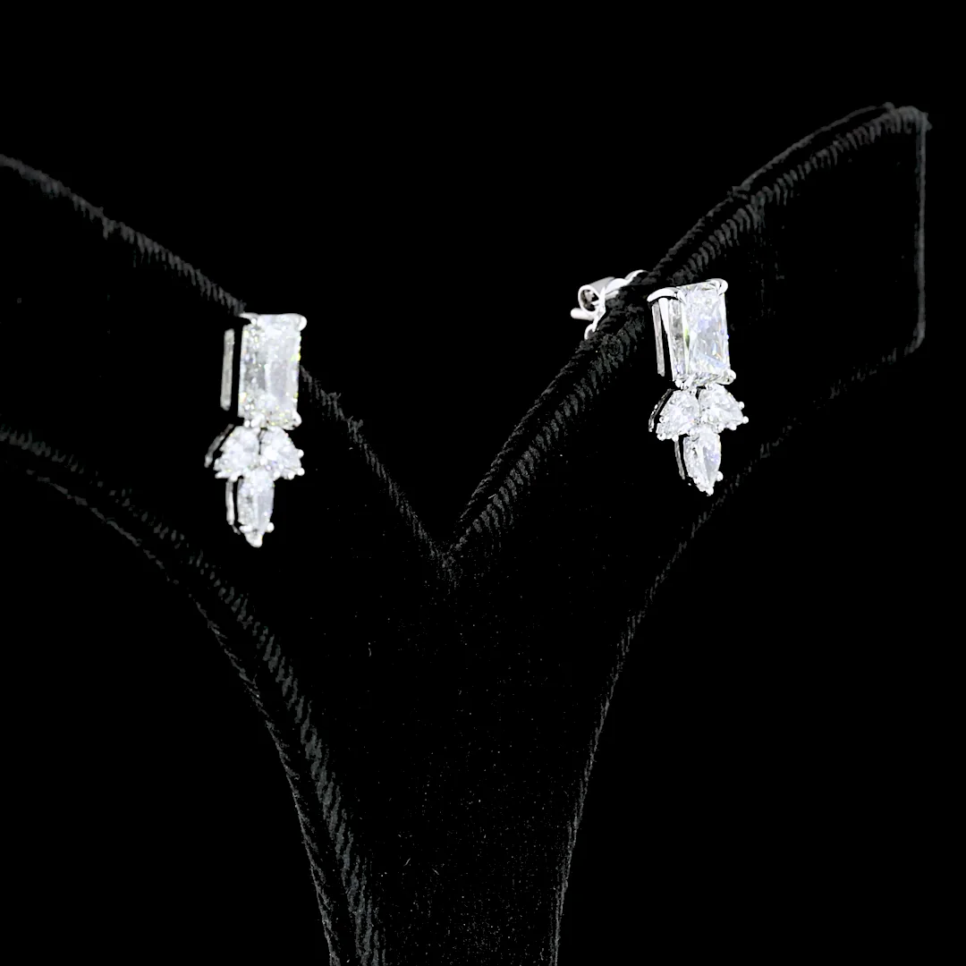 2.9 Cts 14k White Gold Radiant Shape Hanging Earring - Video