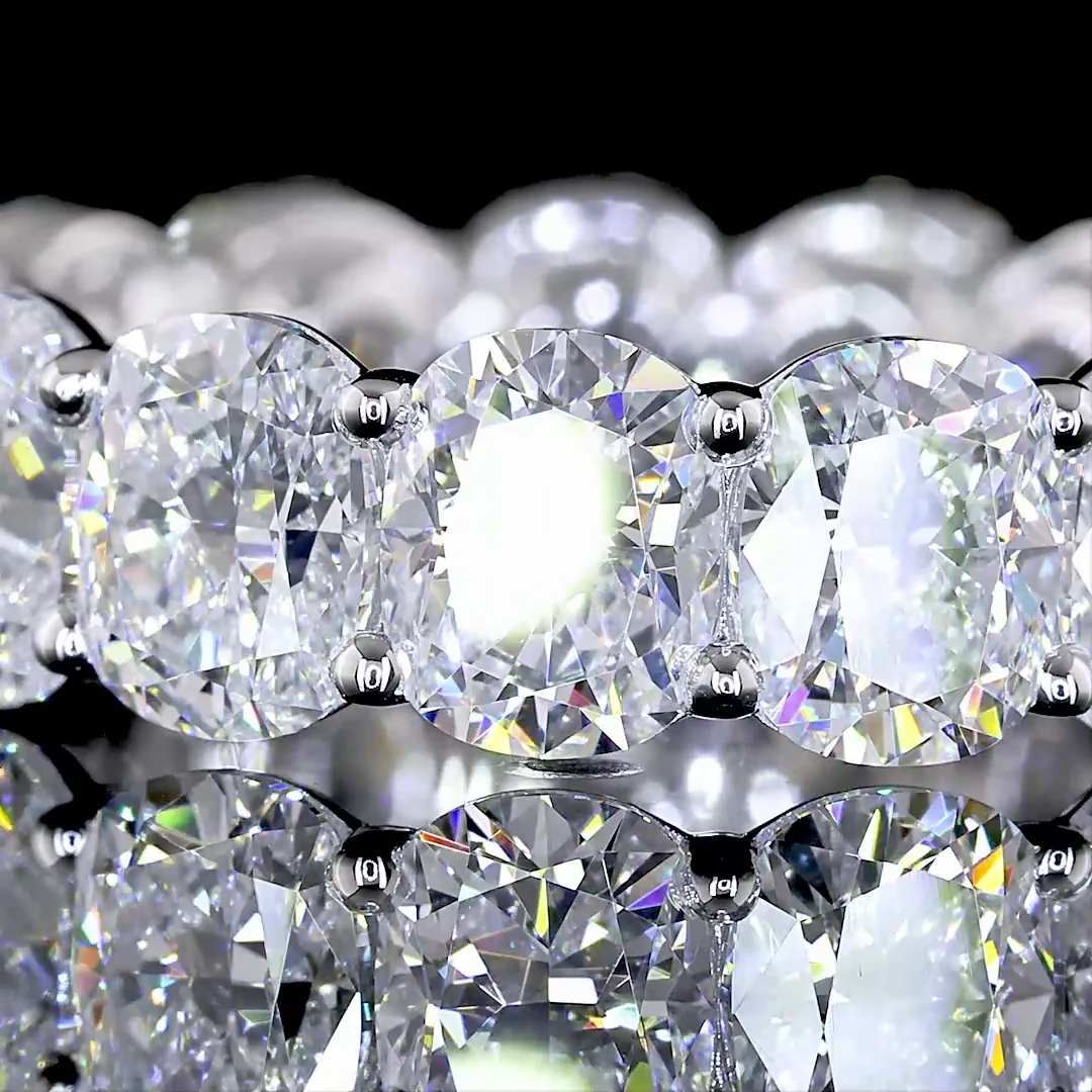 7.36 Cts 14k White Gold Cushion Brilliant Shape Eternity Band Eternity Band - Image 3