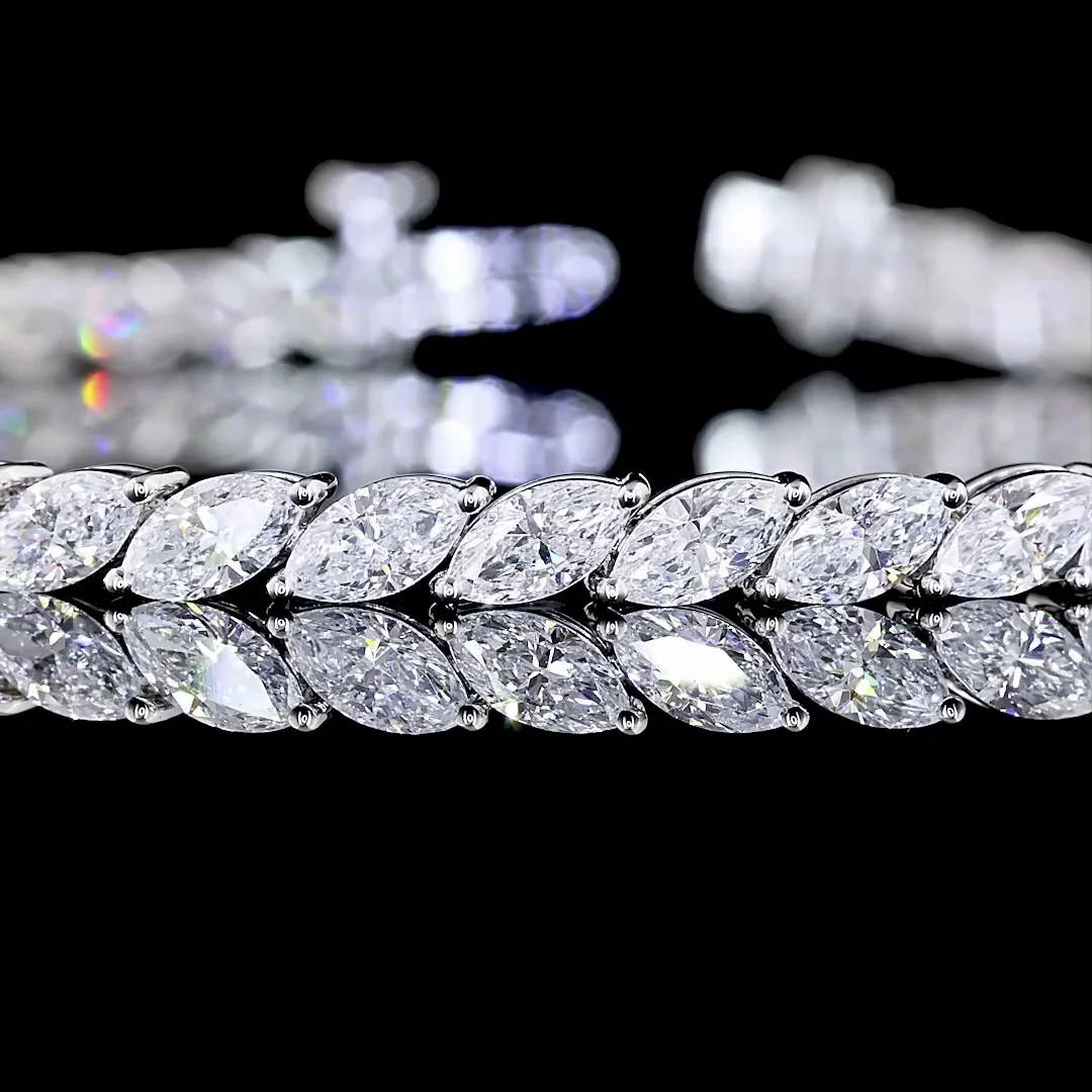 5.77 Cts 14k White Gold Marquise Shape Tennis Bracelet - Image 2