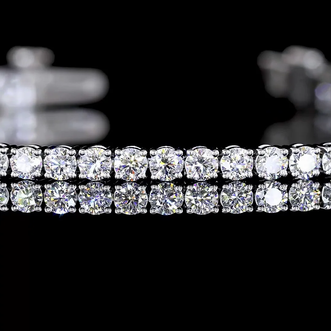 3.64 Cts 14k White Gold Round Shape Tennis Bracelet - Image 2
