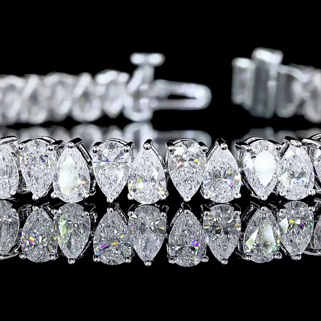 10.52 Cts 14k White Gold Pear Shape Tennis Bracelet - Image 2
