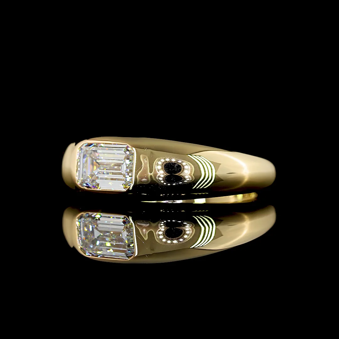 1.06 Cts 14k Yellow Gold Emerald Shape Solitaire Ring - Image 4