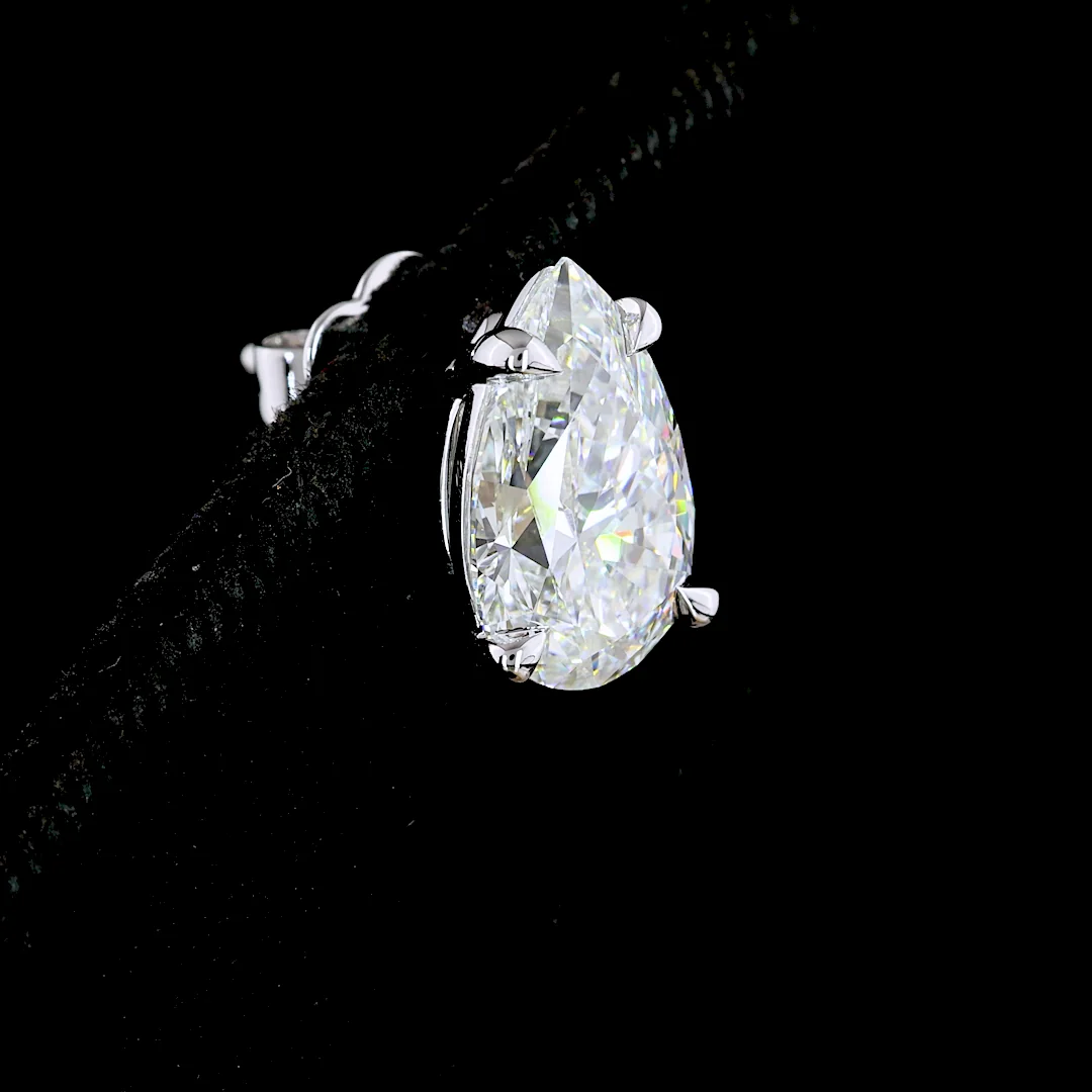 4.57 Cts 14k White Gold Pear Shape Studs Earring - Image 2