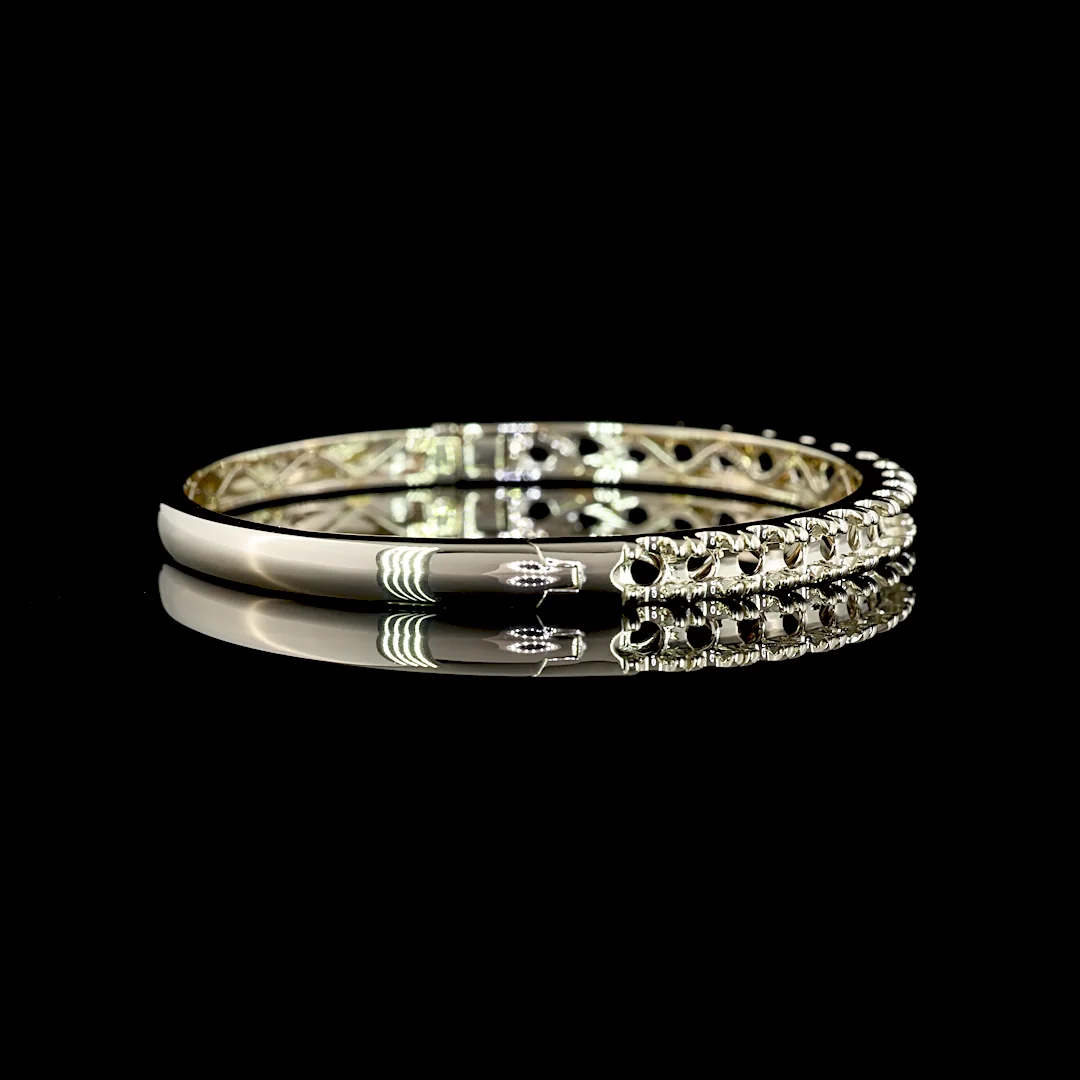 4.5 Cts 18k White Gold Round Shape Bangles Bracelet - Image 2