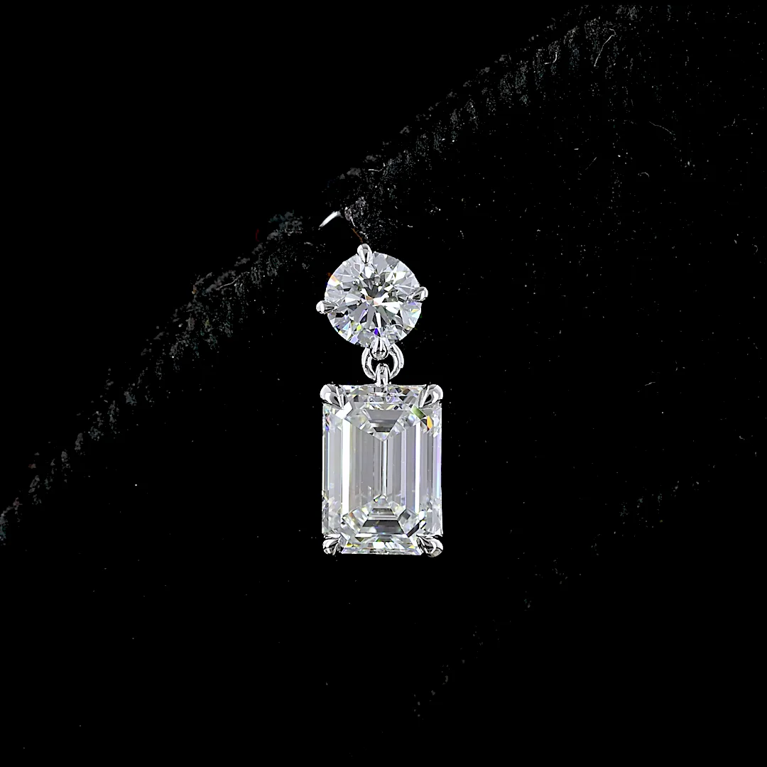 1.58 Cts 14k White Gold Emerald Shape Hanging Earring - Image 4