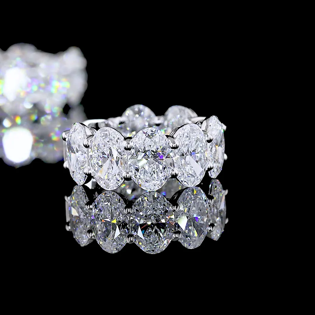 5.1 Cts 14k White Gold Oval Shape Huggies Earring - Image 4