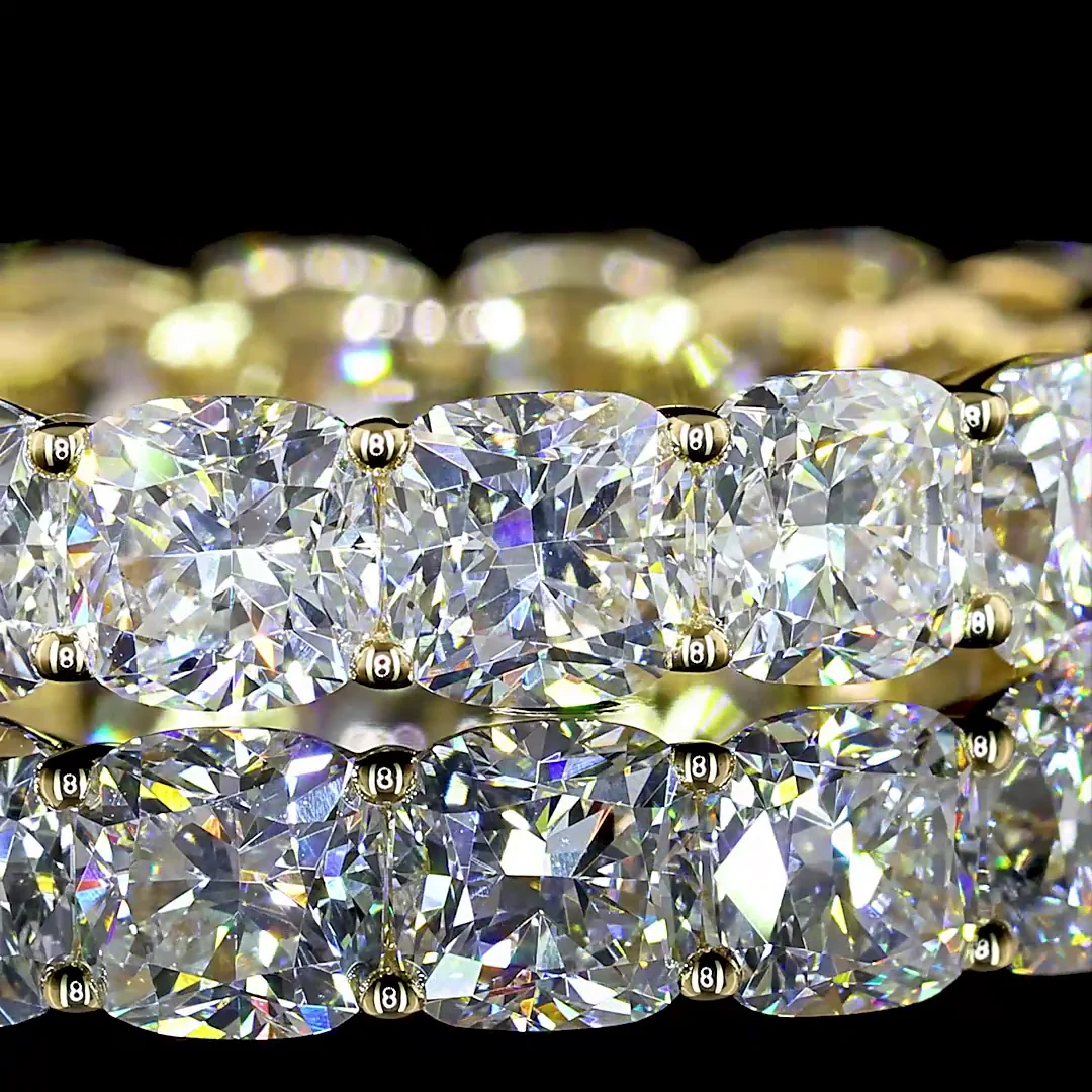 4.5 Cts 14k Yellow Gold Square Cushion Brilliant Shape Eternity Band Eternity Band - Image 2