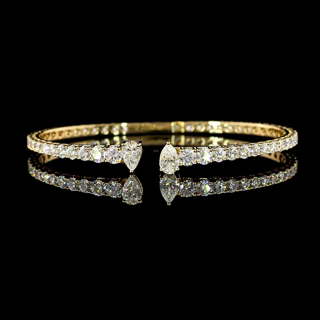4.32 Cts 14k Yellow Gold Pear Shape Bangles Bracelet - Image 2