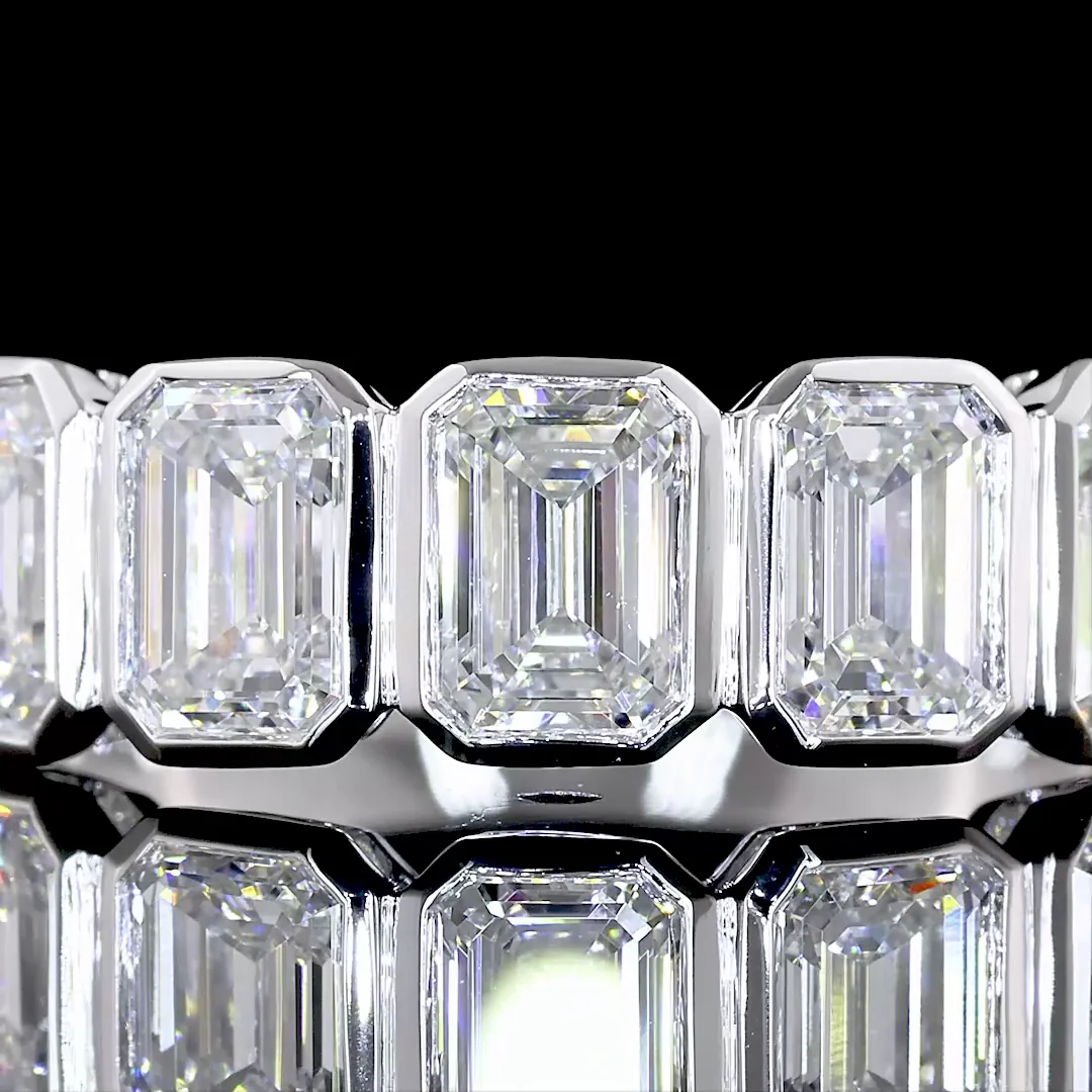 2.07 Cts 14k White Gold Emerald Shape 5 Stones Eternity Band - Image 3