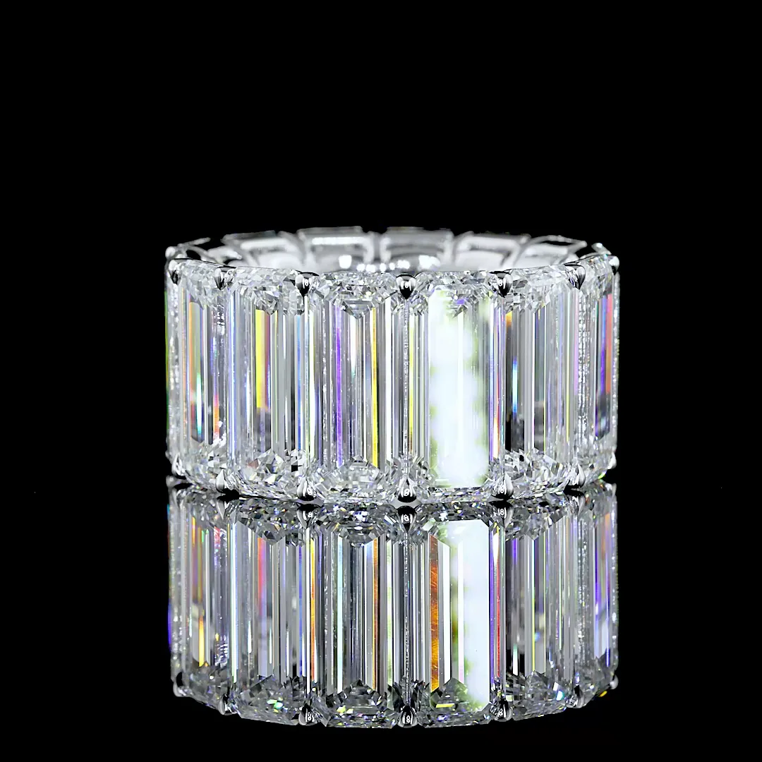 28.45 Cts 18k White Gold Emerald Shape Eternity Band Eternity Band - Image 4