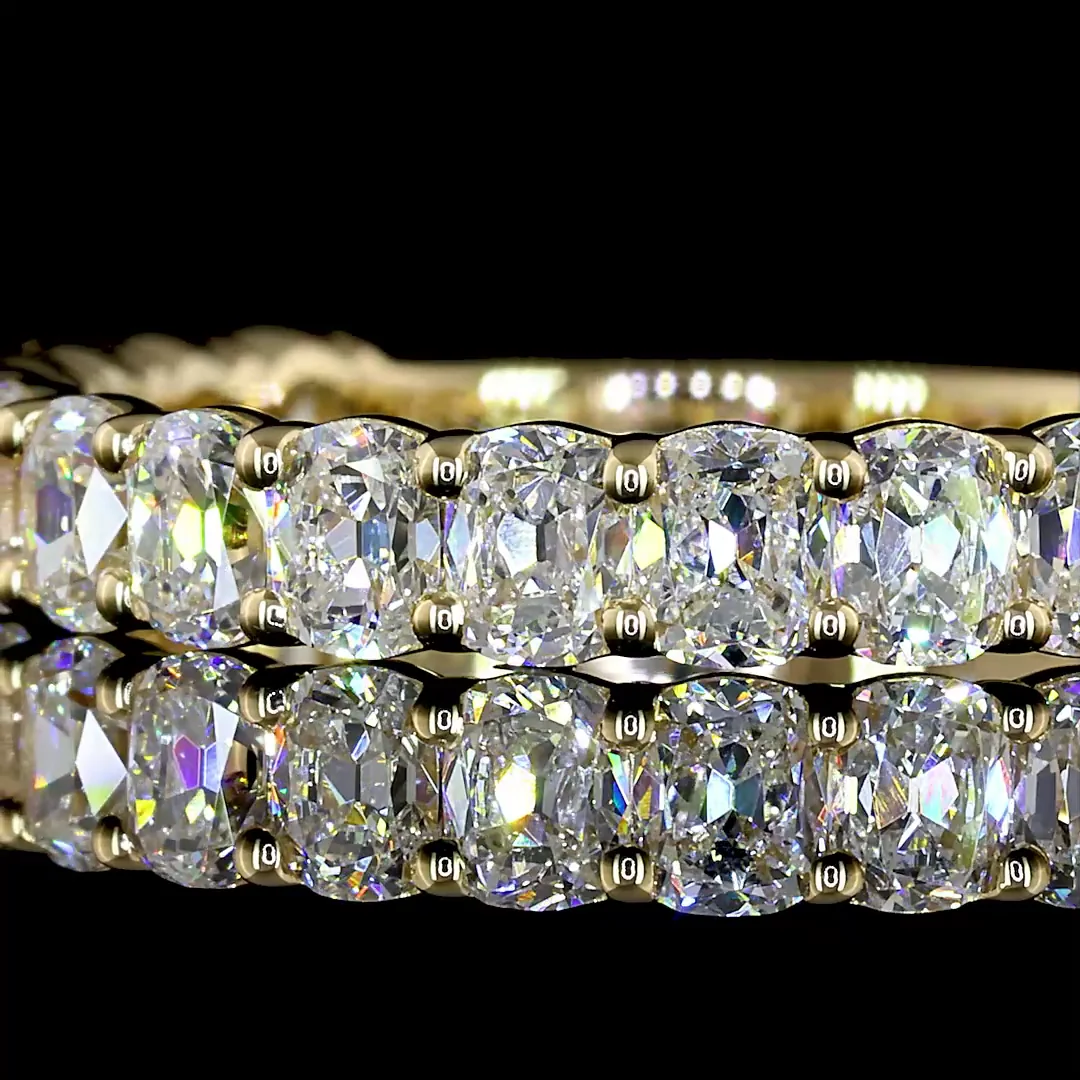 1.79 Cts 14k Yellow Gold Antique Cushion Shape 3/4 Band Eternity Band - Image 3