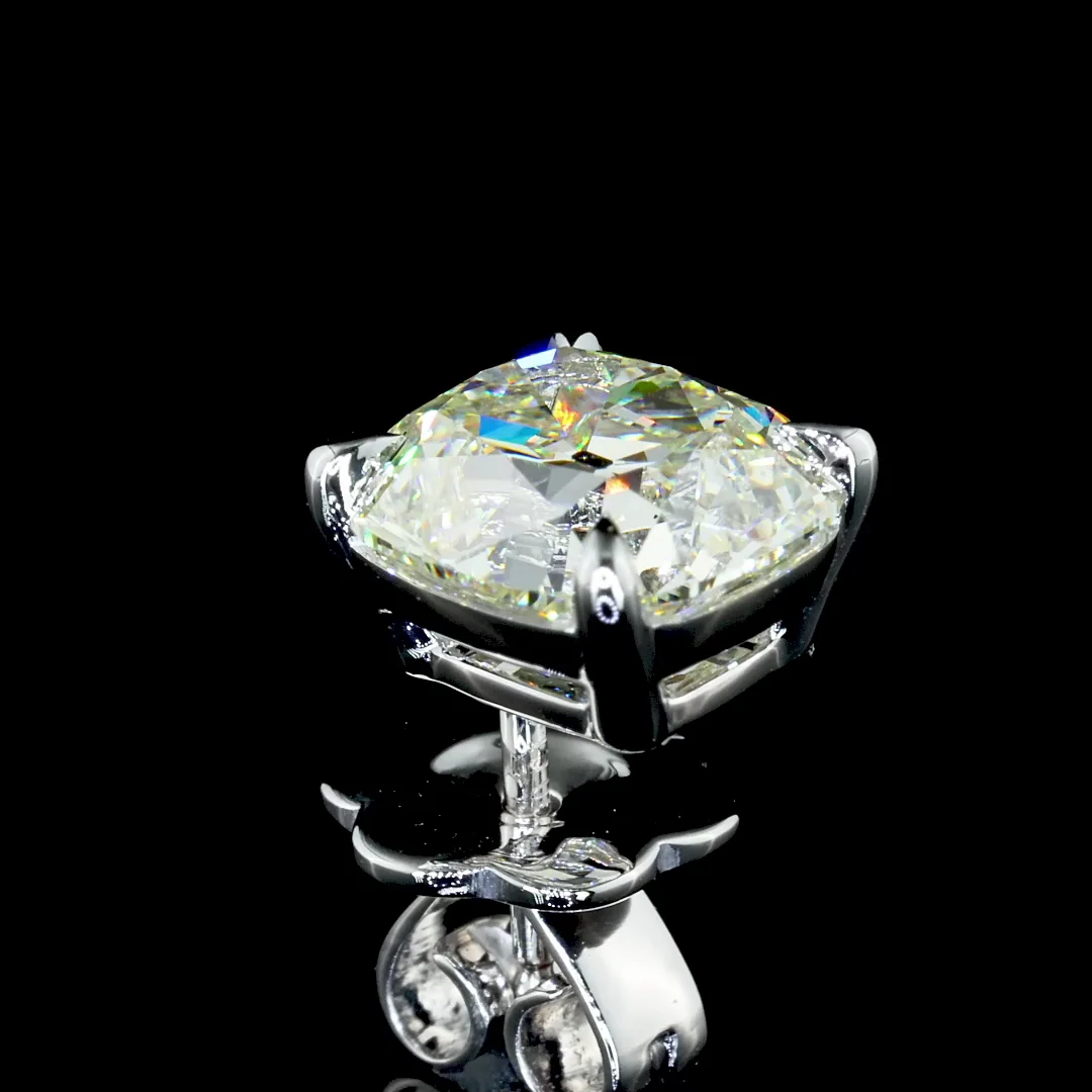 4.05 Cts 14k White Gold Antique Cushion Shape Studs Earring - Image 4