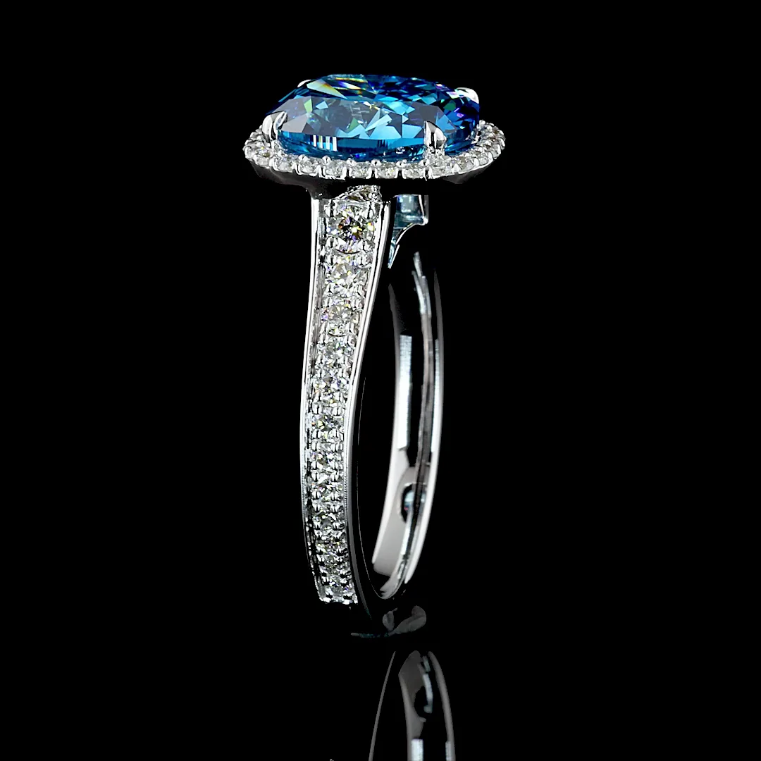 3.78 Cts 18k White Gold Cushion Brilliant Shape Halo Ring - Image 4