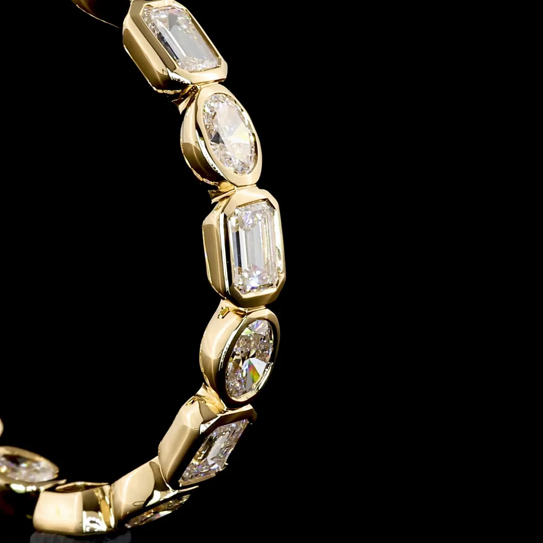 3.83 Cts 18k Yellow Gold Mix Shape C Hoops Earring - Image 3