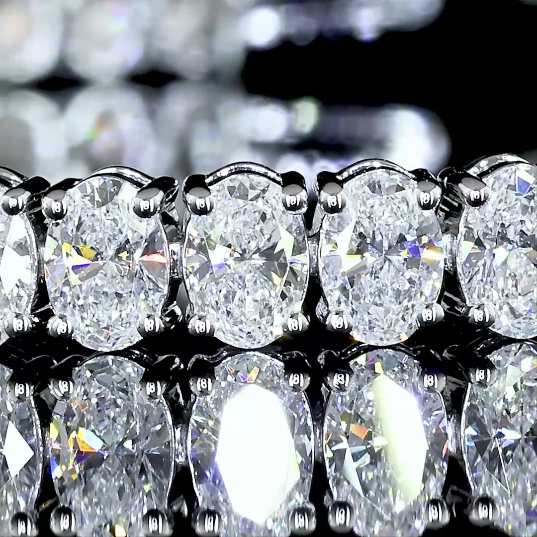 8 Cts 14k White Gold Oval Shape Tennis Bracelet - Image 2