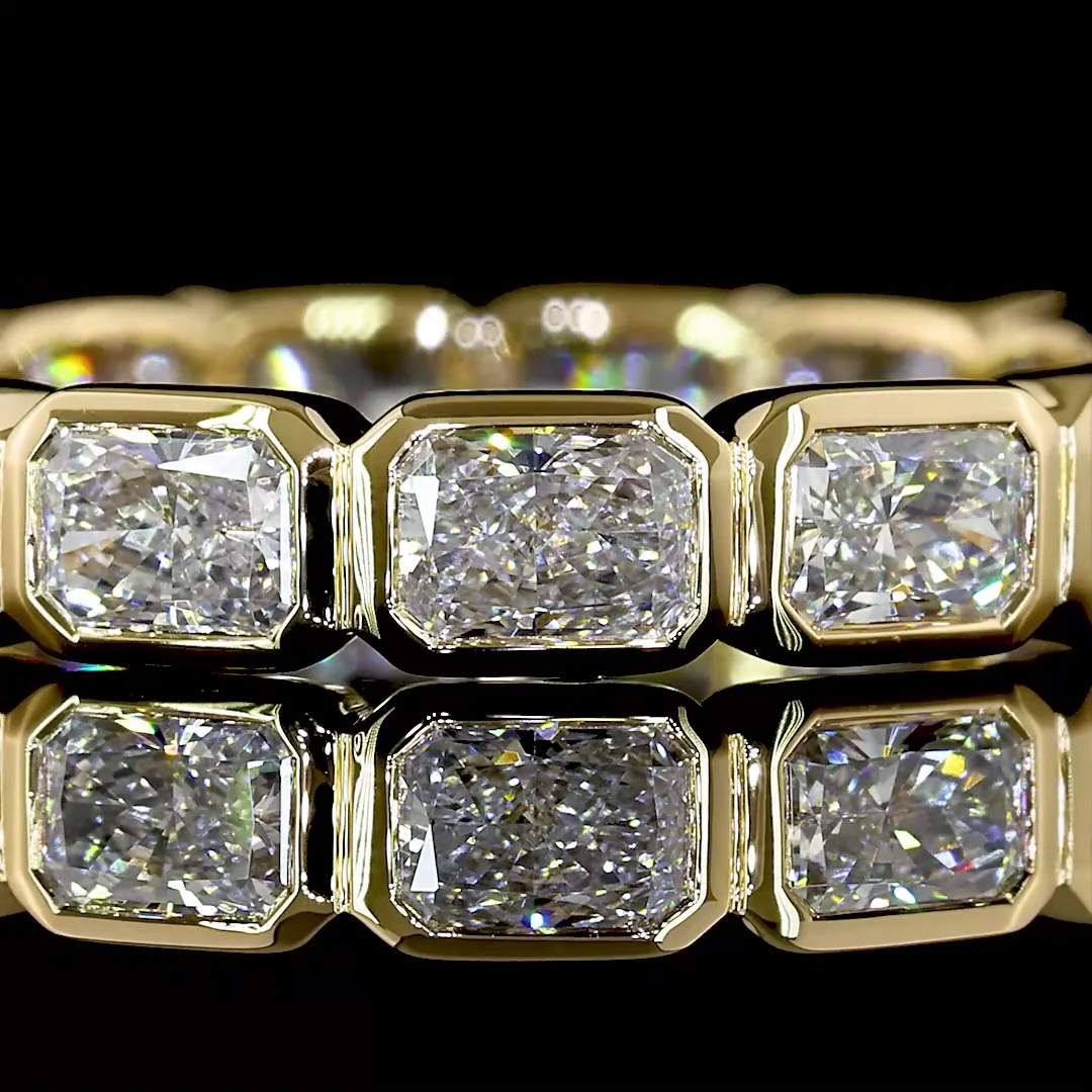 1.73 Cts 18k Yellow Gold Radiant Shape Eternity Band Eternity Band - Image 3