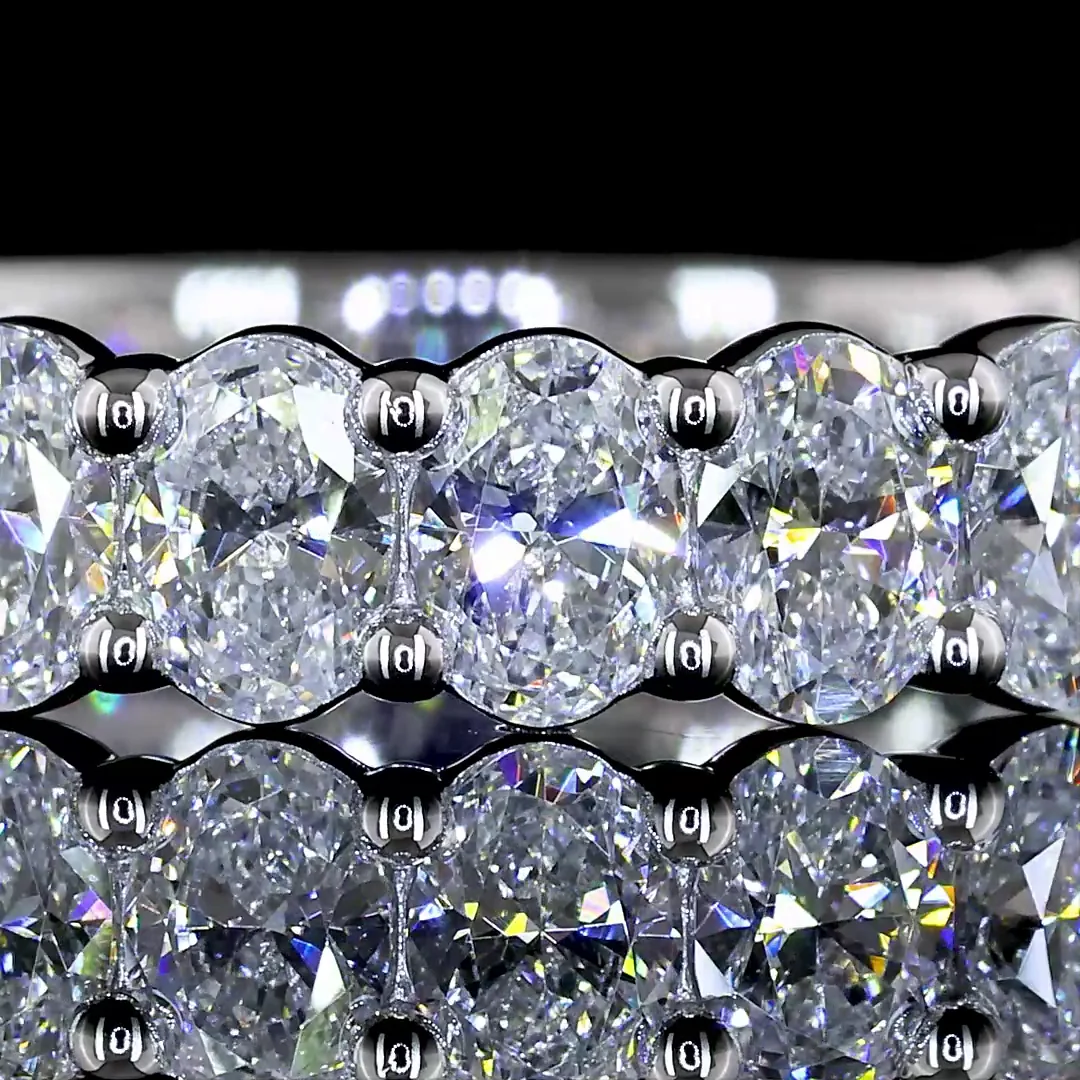 1.65 Cts 18k White Gold Oval Shape 3/4 Band Eternity Band - Image 3