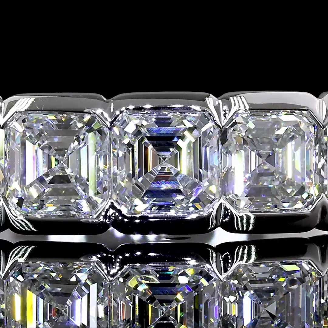 1.05 Cts 18k White Gold Asscher Shape 5 Stones Eternity Band - Image 3