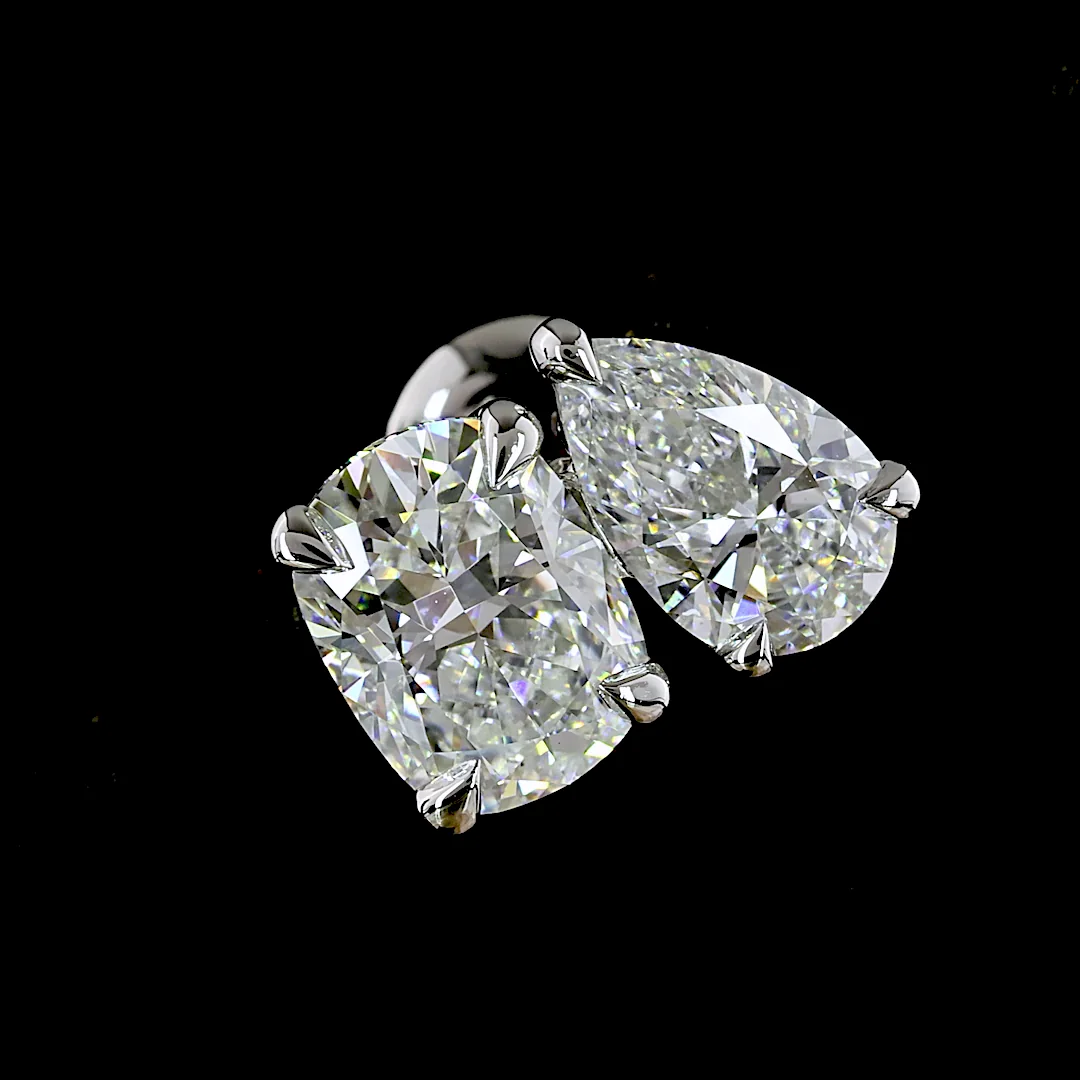 3.91 Cts Platinum Mix Shape Studs Earring - Image 3