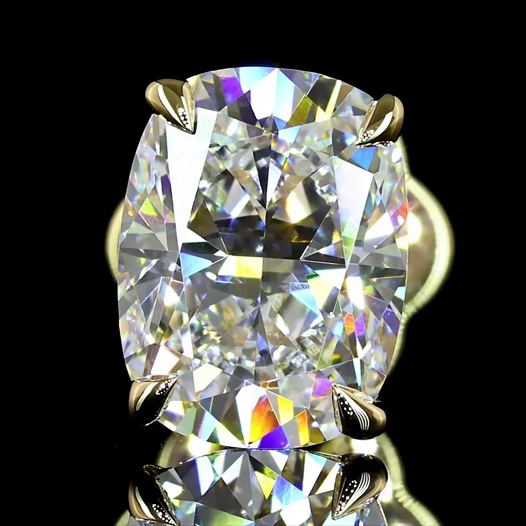 2.45 Cts 14k Yellow Gold Cushion Brilliant Shape Studs Earring - Image 2