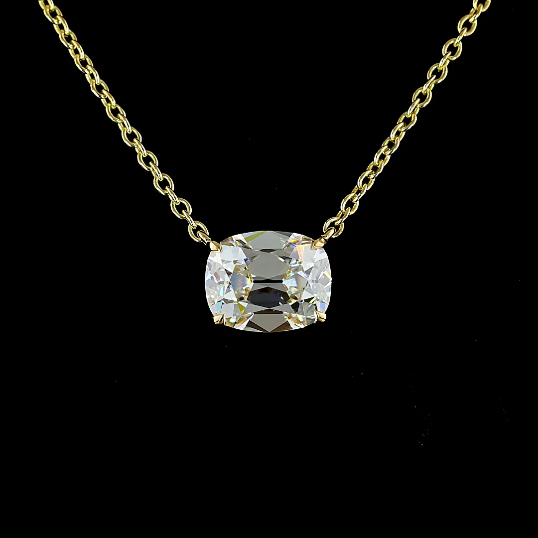 2.07 Cts 18k Yellow Gold Cushion Brilliant Shape Solitaire Pendant - Image 3