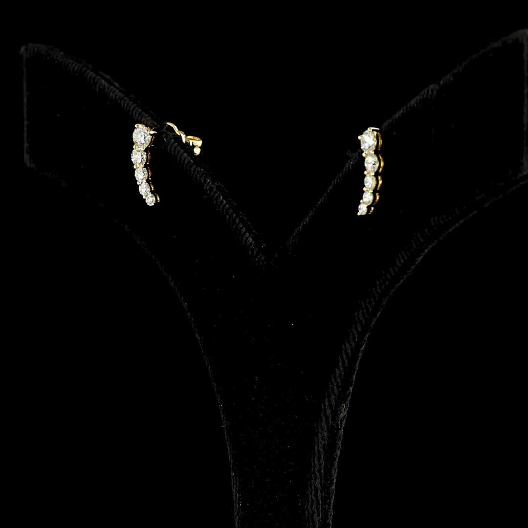 0.48 Cts 14k Yellow Gold Round Shape Crawler Earring - Image 2