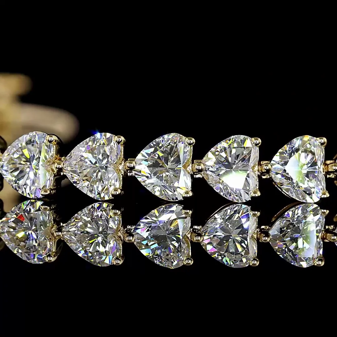 8.73 Cts 14k Yellow Gold Heart Shape Tennis Bracelet - Image 2