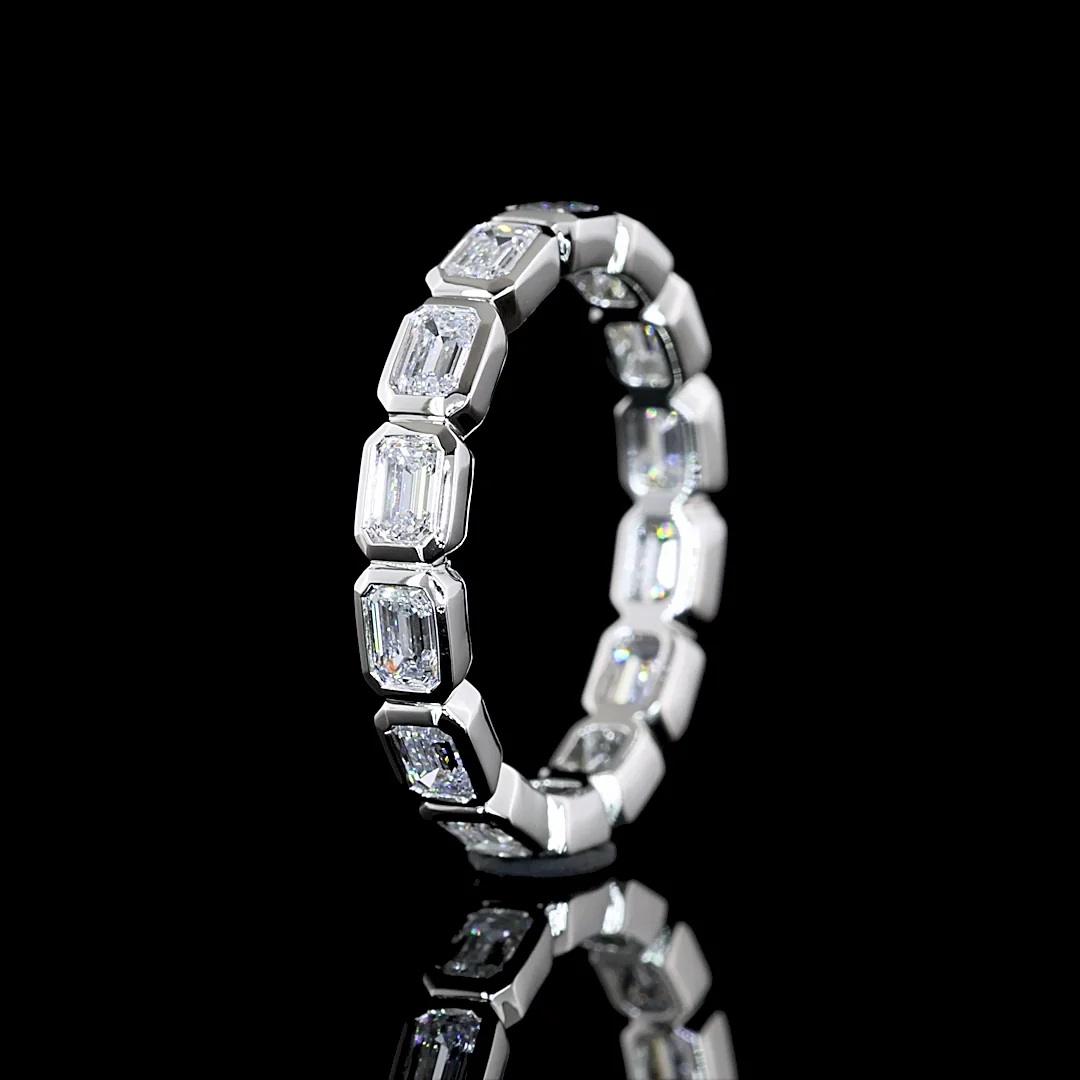 1.34 Cts Platinum Emerald Shape Eternity Band Eternity Band - Image 4