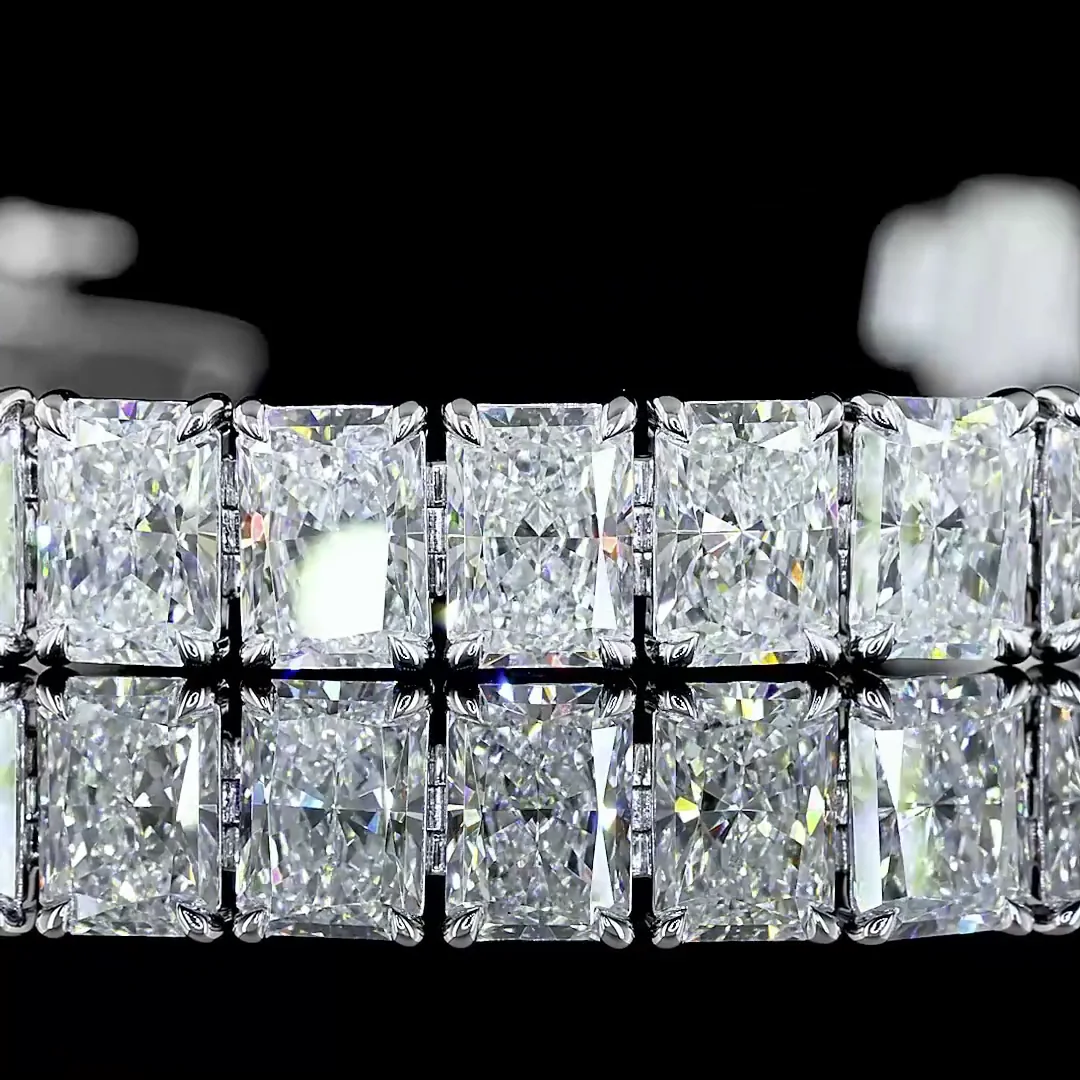 15.04 Cts 14k White Gold Radiant Shape Tennis Bracelet - Image 2