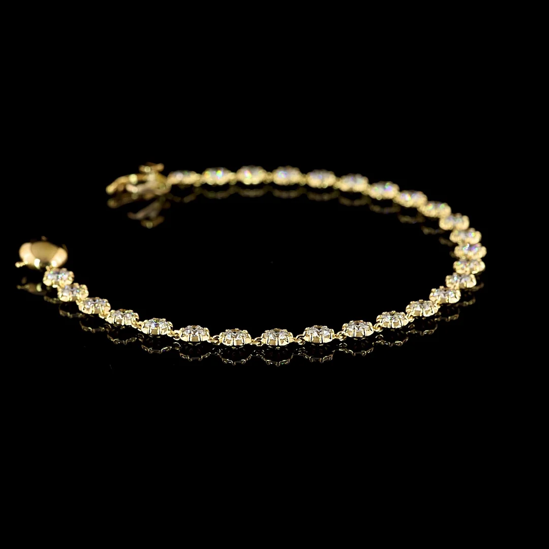 3.91 Cts 18k Yellow Gold Round Shape Tennis Bracelet - Video