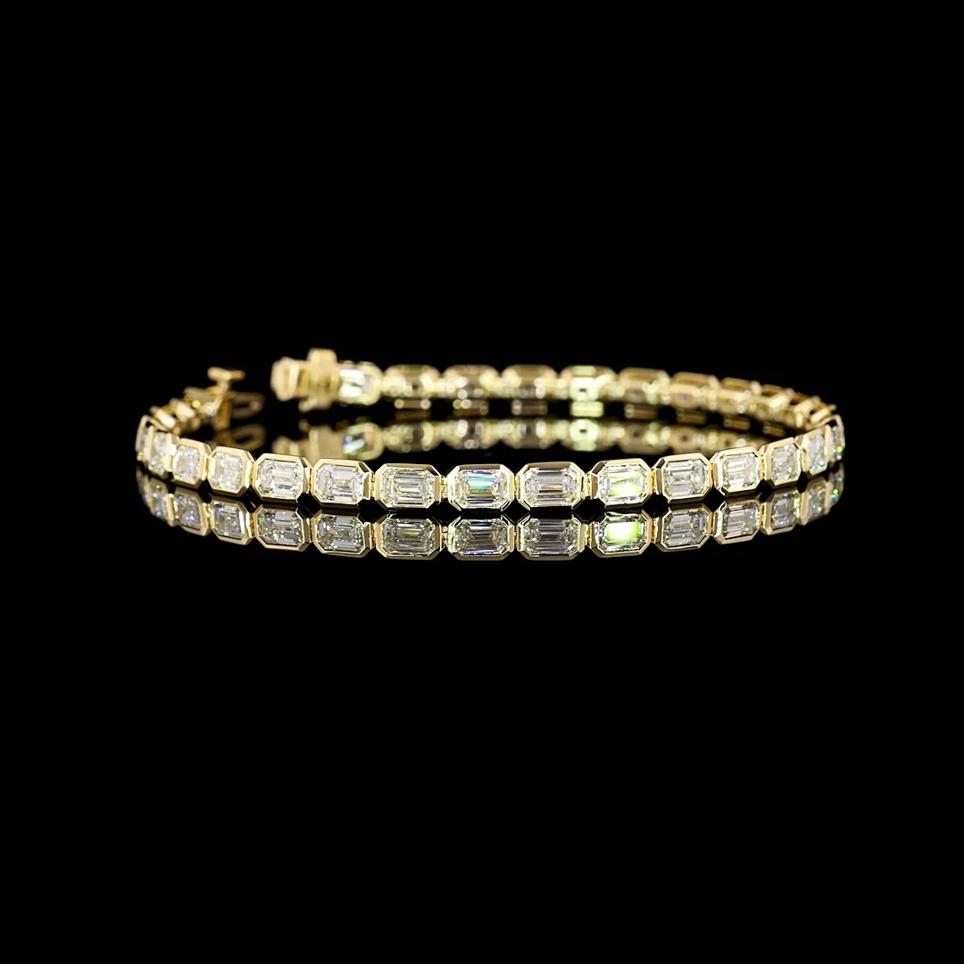7.9 Cts 14k Yellow Gold Emerald Shape Tennis Bracelet - Video