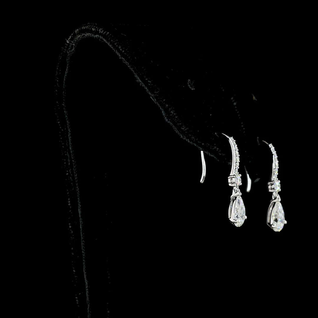 1.16 Cts 14k White Gold Pear Shape Hanging Earring - Video