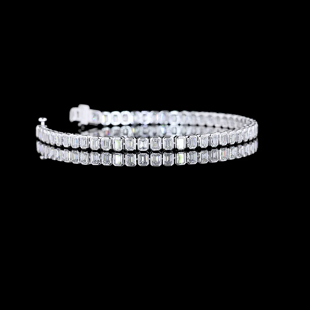5 Cts 14k White Gold Emerald Shape Tennis Bracelet - Video