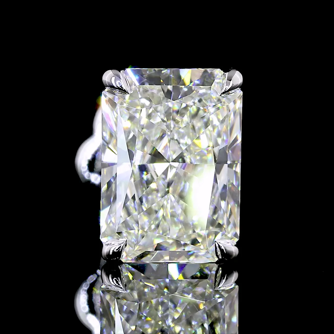 3.72 Cts 14k White Gold Radiant Shape Studs Earring - Image 2