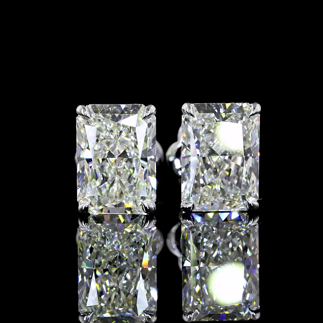 3.72 Cts 14k White Gold Radiant Shape Studs Earring - Image 3