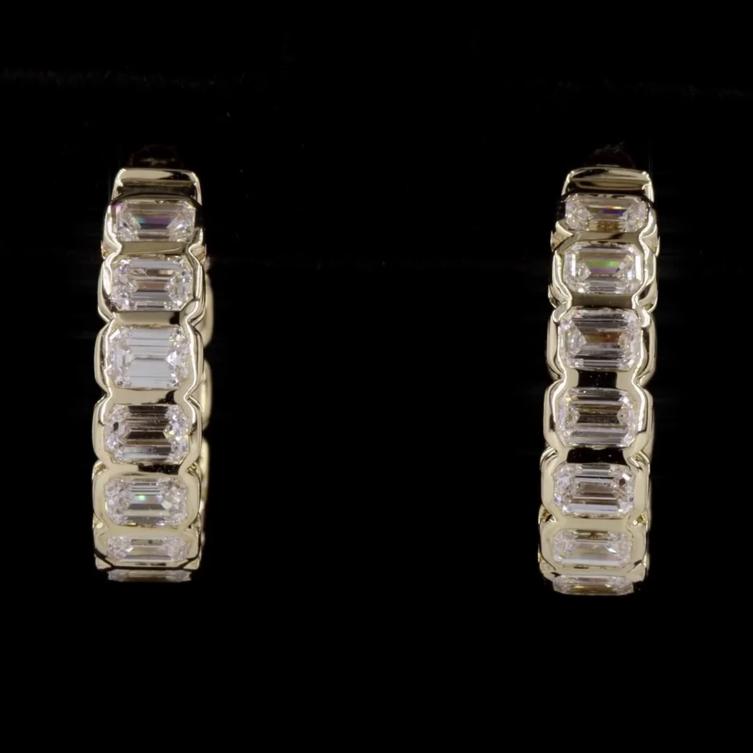 2.01 Cts 14k Yellow Gold Emerald Shape Huggies Earring - Image 3