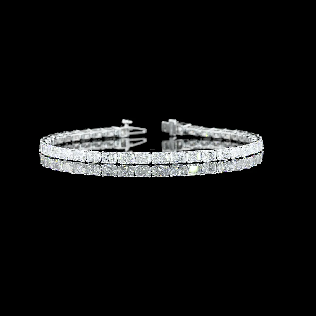 8.34 Cts 14k White Gold Radiant Shape Tennis Bracelet - Video