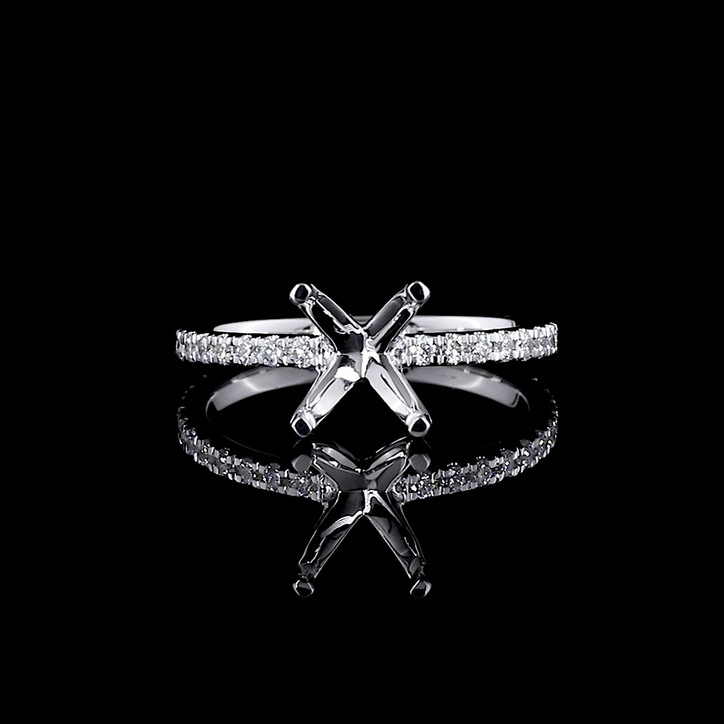 1.94 Cts 18k White Gold Round Shape Solitaire Diamond Shank Ring - Video