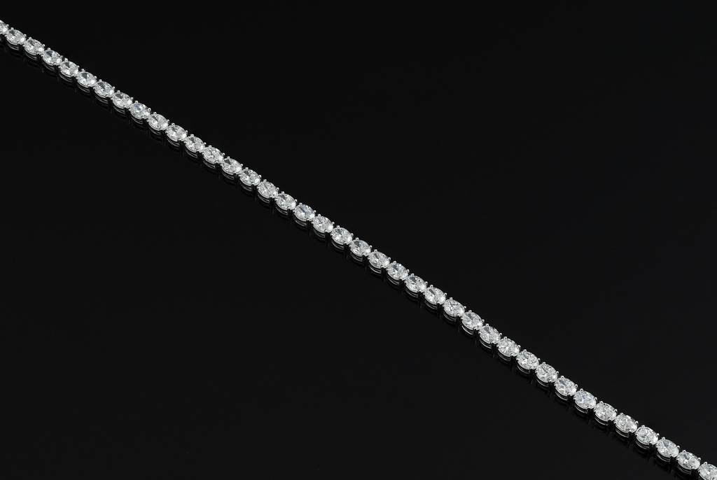 10.23 Cts 14k White Gold Oval Shape Tennis Bracelet - Image 2