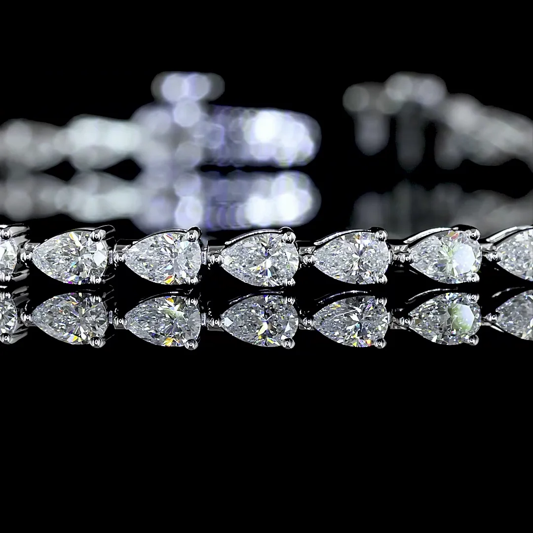 2.62 Cts 14k White Gold Pear Shape Tennis Bracelet - Image 2